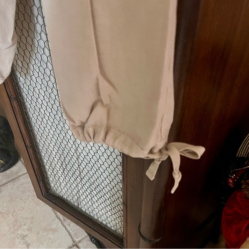 Tommy Bahama Linen Capri Pants - Picture 4 of 7